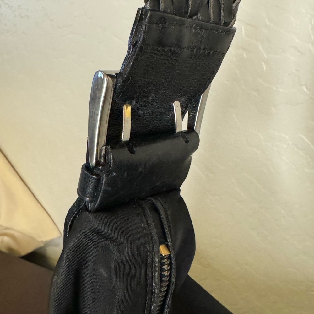 PRADA Nylon‎ shoulder bag w/woven leather adjustable straps and dust bag - Picture 5 of 16